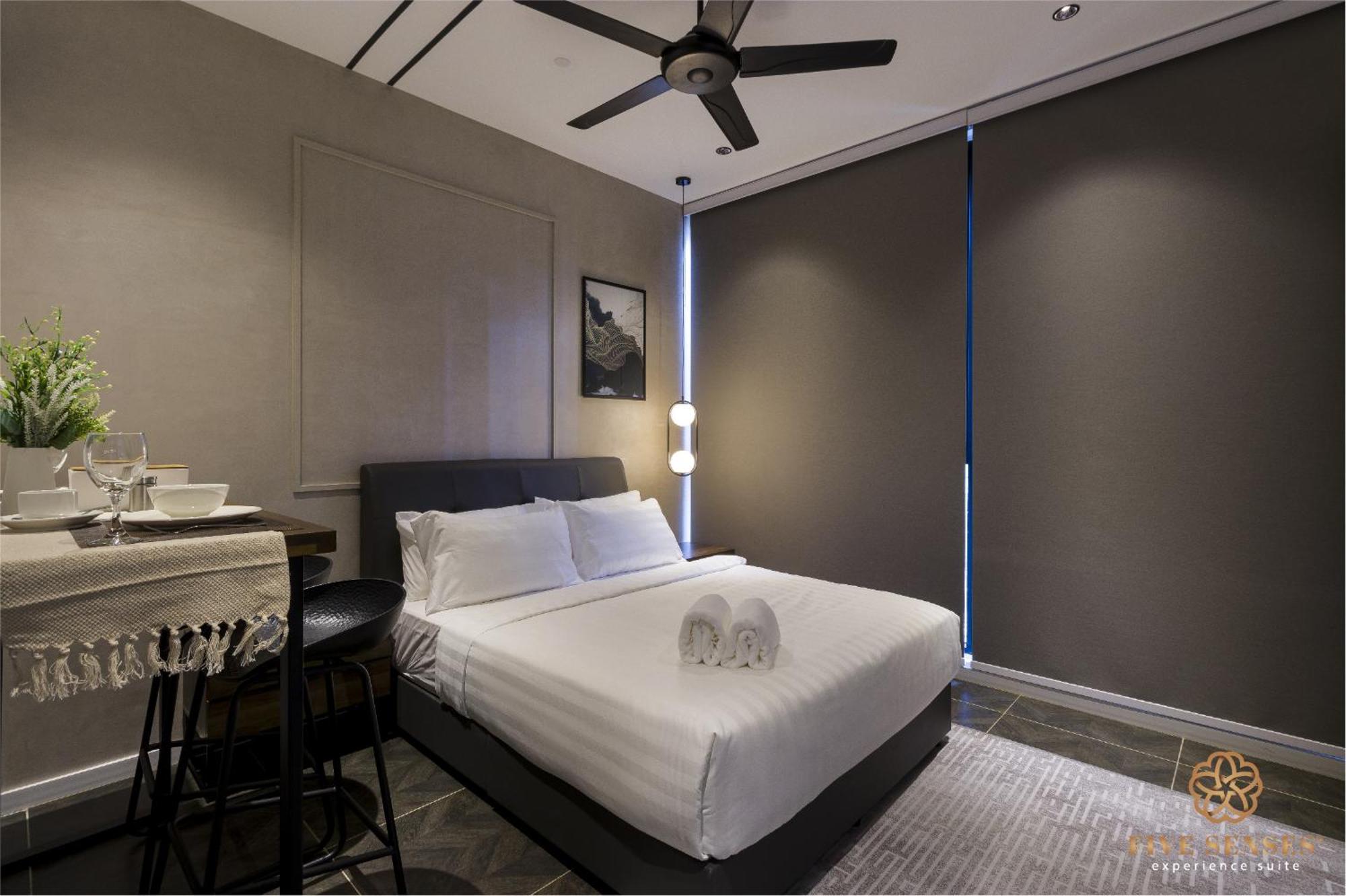 Scarletz Signature Suites, Klcc Куала-Лумпур Екстер'єр фото